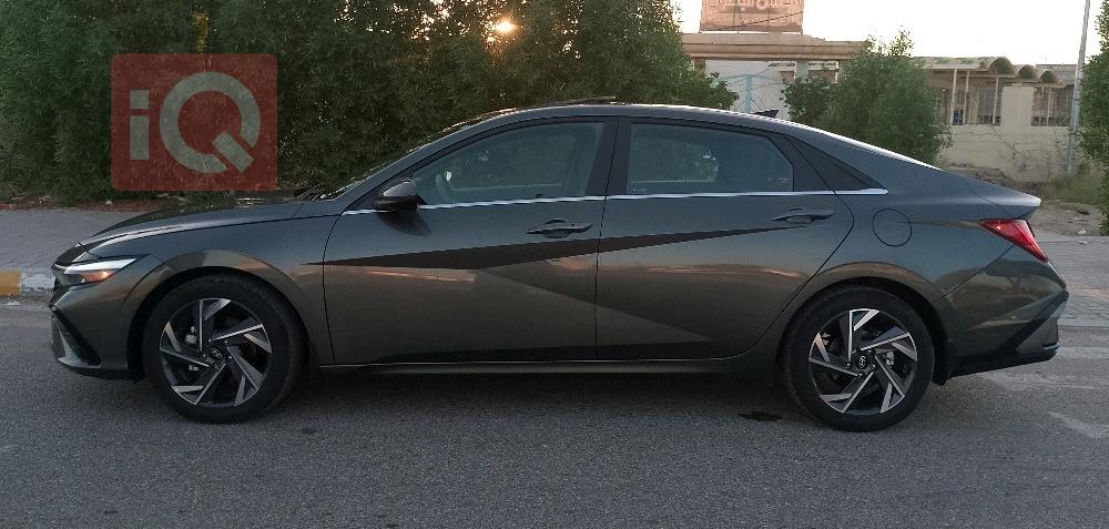 هیوندای ئەلەنترا